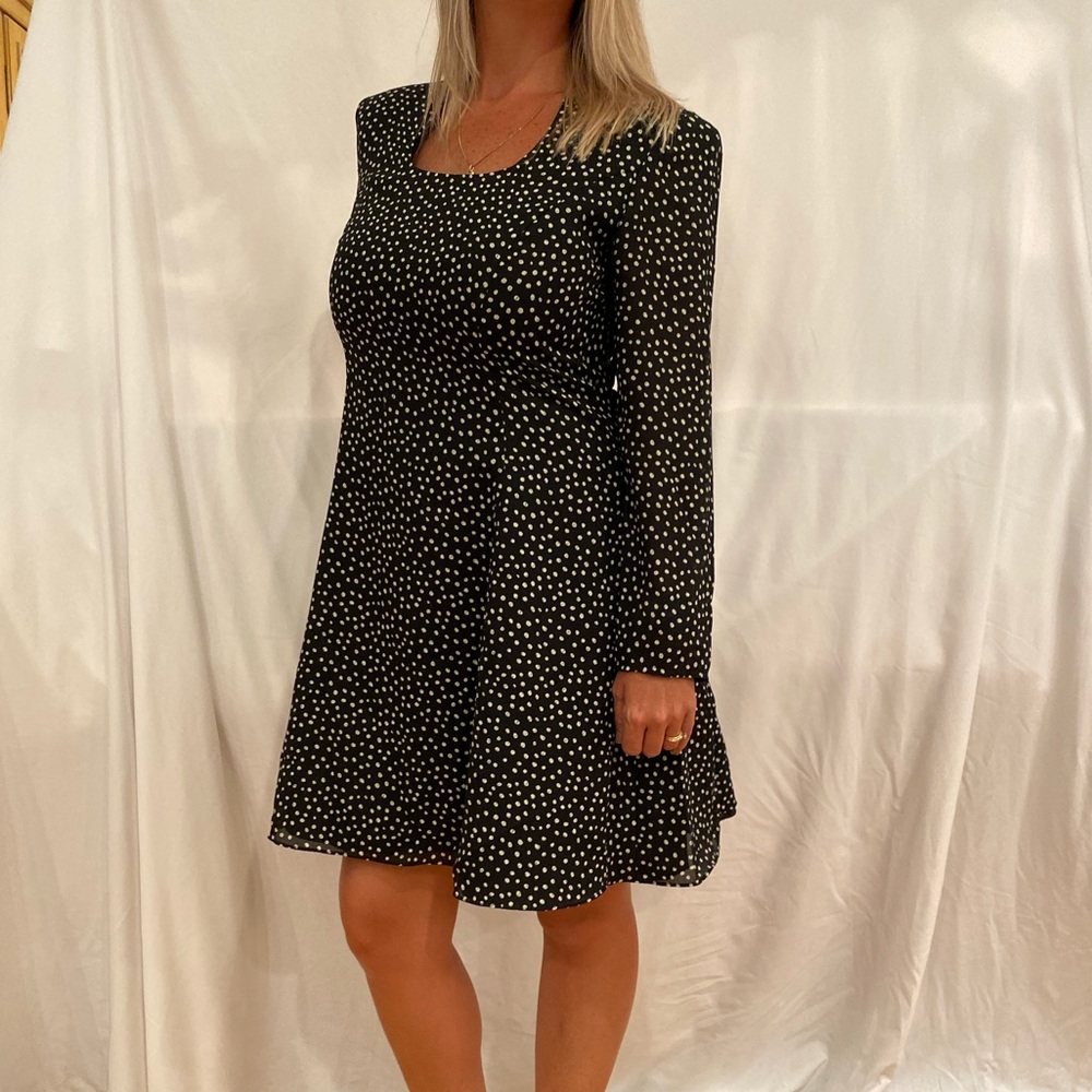 Black w/beige dots Fitted Flare W/ raised collar